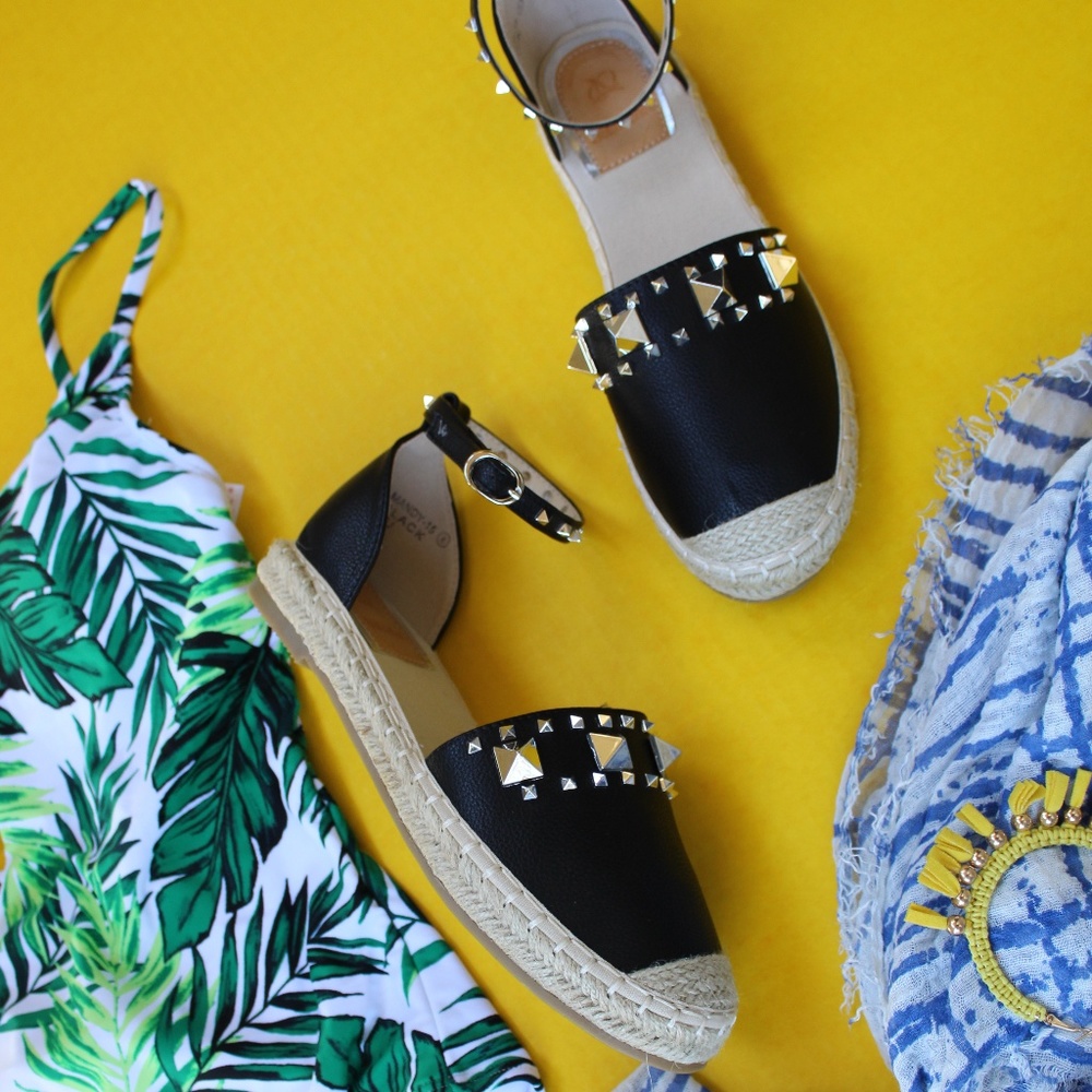 🚨LAST PAIR!!//The Francesca//Black Espadrille - Picture 2 of 8
